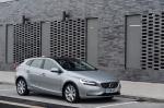 Volvo V40 D4 Inscription 2016 года (UK)